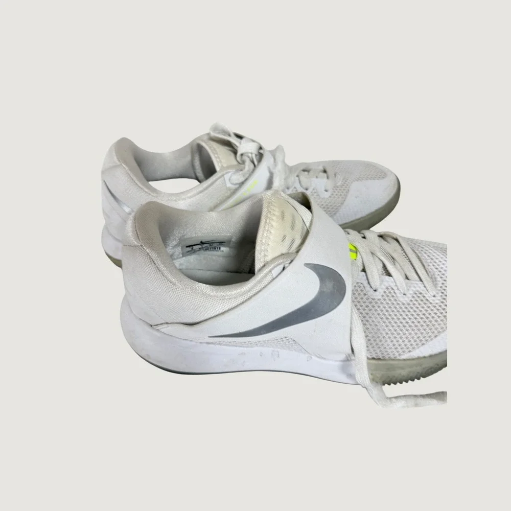 Nike Zoom Live II Mens Basketball Shoes White Silver 852421-117 Size 8
